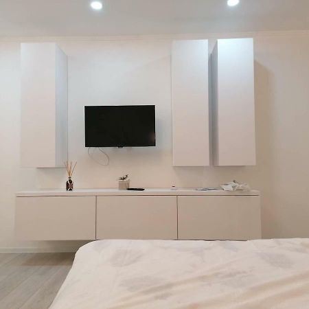 דירות קלוז'-נאפוקה White Studio מראה חיצוני תמונה